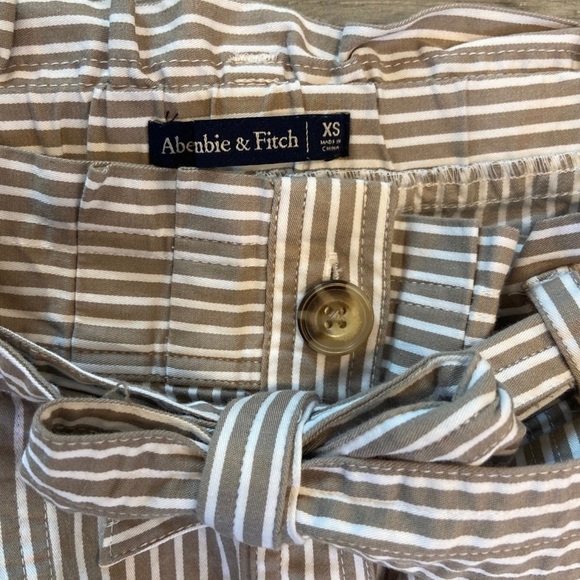 Women’s Abercrombie & Fitch Striped Mini Skirt size XS - Picture 3 of 3